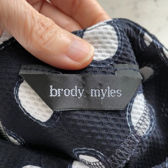 Brody Myles Sleeveless Circle Pattern Golf Top Navy White XS/S no sz/fabric tag - Picture 10 of 11